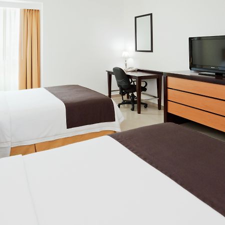Holiday Inn Express Paraiso - Dos Bocas, An Ihg Hotel Pokoj fotografie