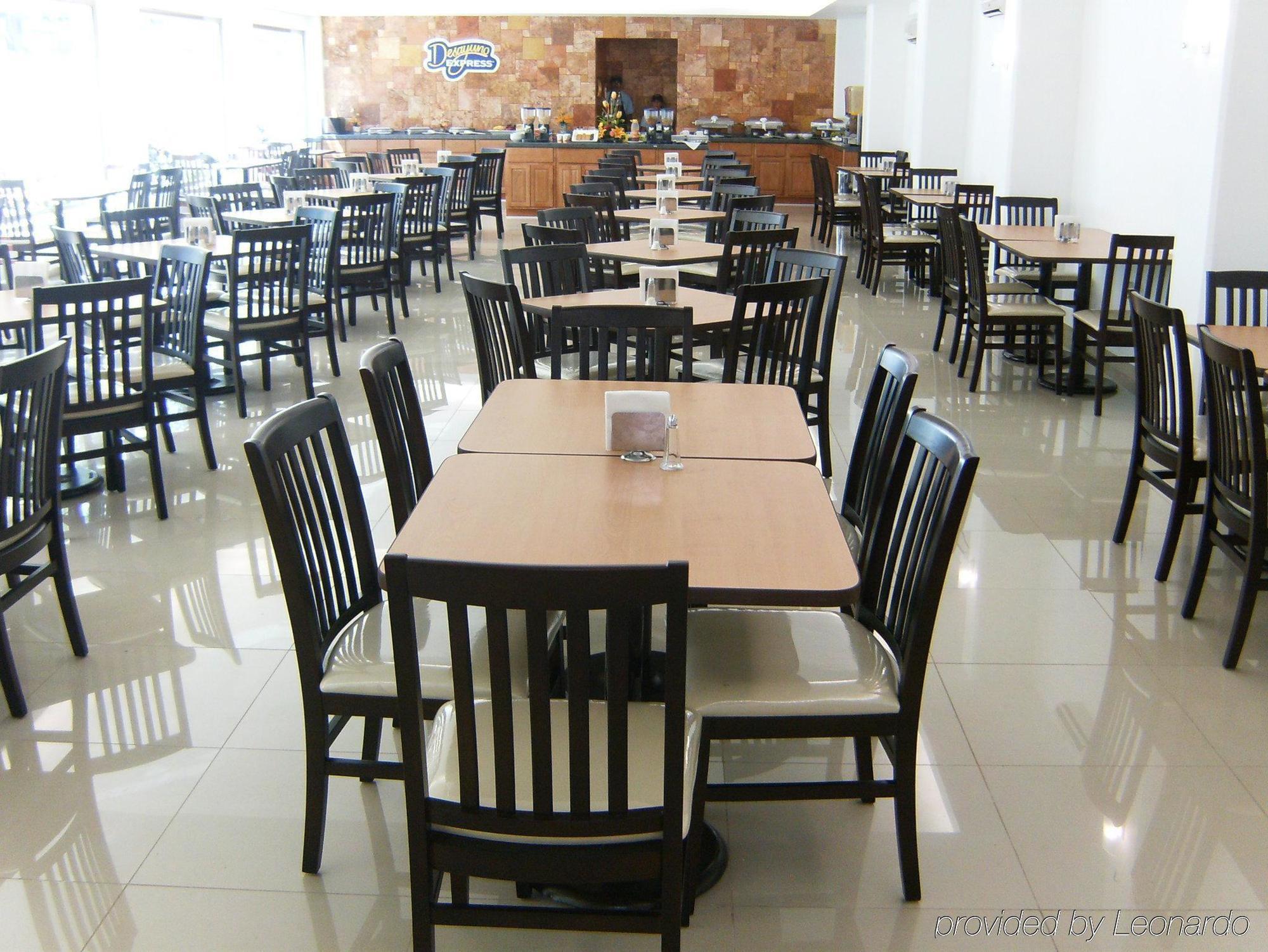 Holiday Inn Express Paraiso - Dos Bocas, An Ihg Hotel Restaurace fotografie